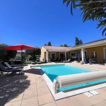 Belle Avec Piscine Et